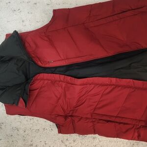 Columbia Red and Black Puffer Reversi Le